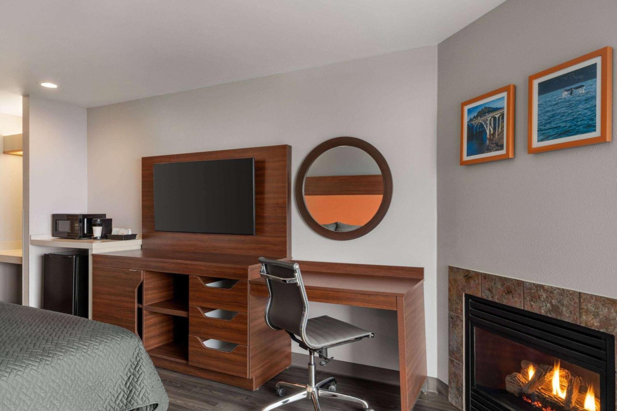 Travelodge By Wyndham Depoe Bay Ngoại thất bức ảnh